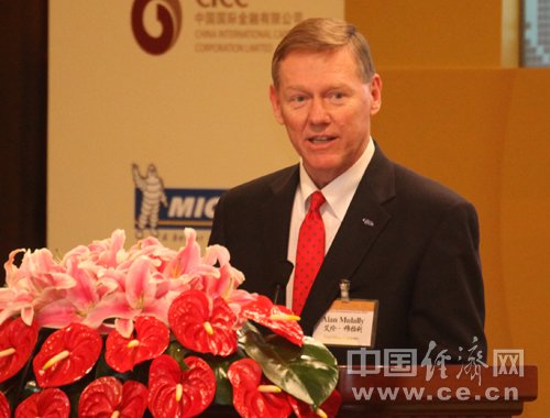 福特汽车总裁：中国在世界贸易中扮演重要角色