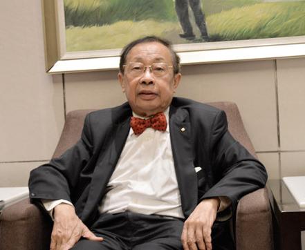 我国新能源汽车产业发展更加规范  领军企业已现
