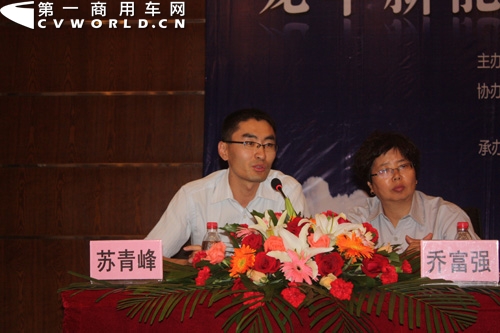 剑走偏锋 龙华太阳能电动客车前景广阔